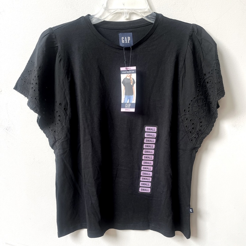 GAP Eyelet Sleeve Top Womens Small Black‎ Short Sleeves Crew Neck Casual NWT